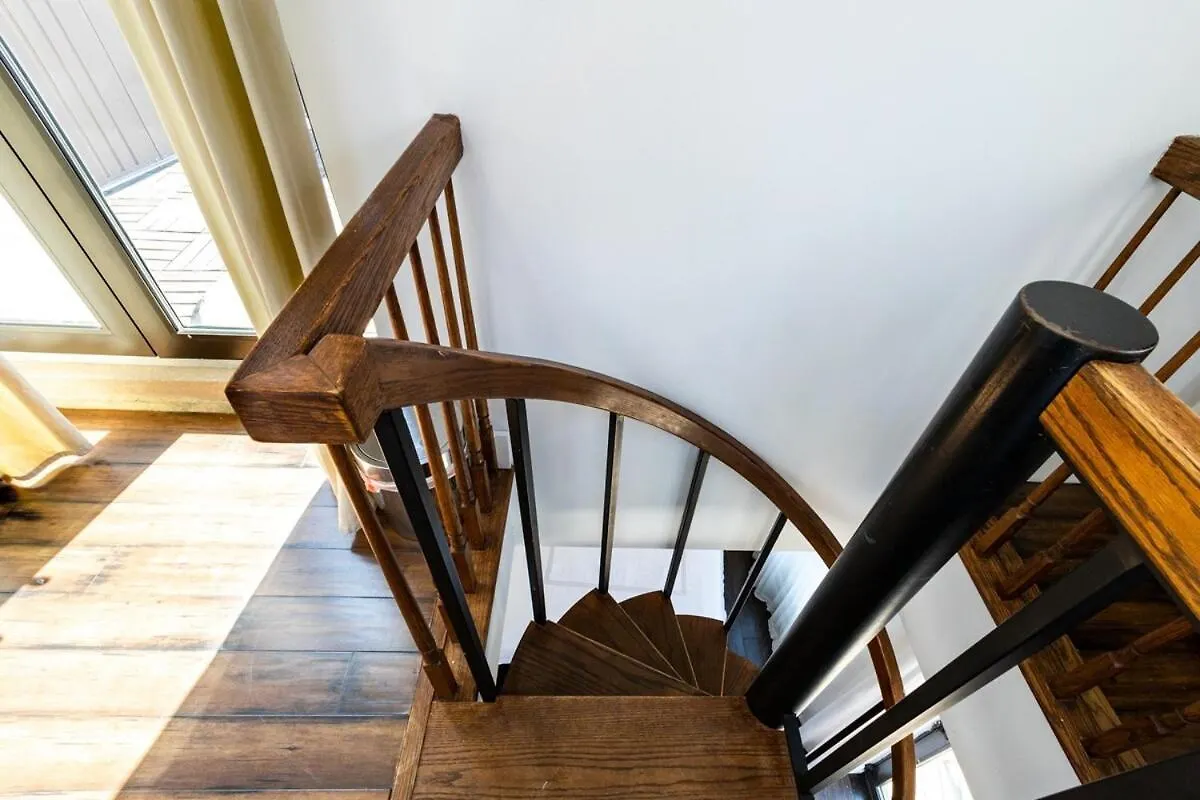809-6B New 2Br Duplex With Private Patio Apartment New York