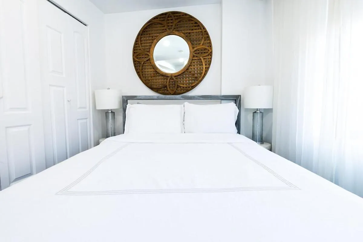 809-6B New 2Br Duplex With Private Patio Apartment New York